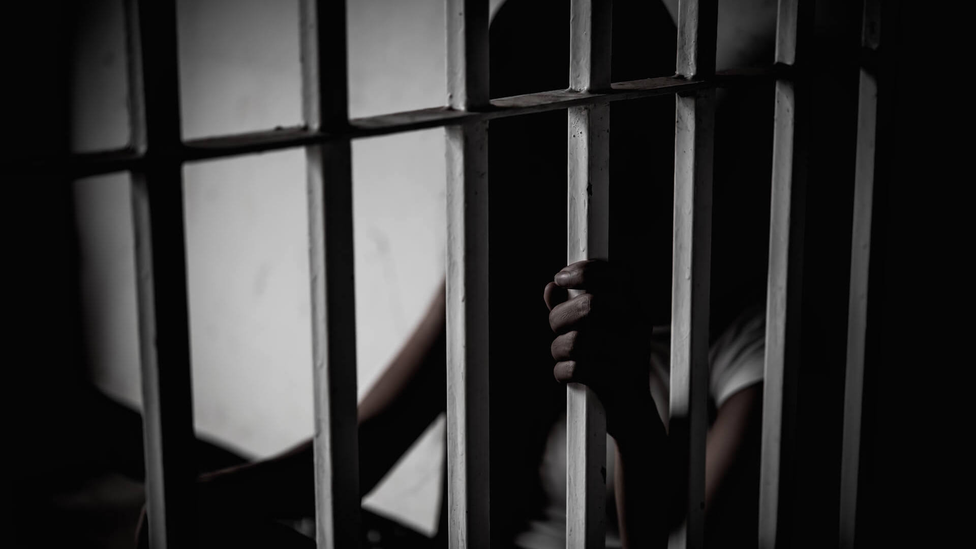 Суд согласился с позицией защиты об отсутствии оснований для взятия под стражу